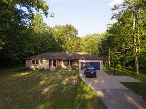 Zillow ludington mi - 2027 N Lakeshore Dr, Ludington MI, is a Single Family home that contains 2568 sq ft.It contains 4 bedrooms and 3 bathrooms.This home last sold for $265,000 in March 2020. The Zestimate for this Single Family is $359,400, which has decreased by $2,081 in the last 30 days.The Rent Zestimate for this Single Family is $1,949/mo, which has increased by …